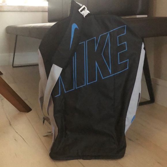 Nike Alpha Adapt Crossbody - Picture 4 of 5